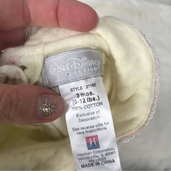 Walt Disney Collection Vintage Winnie The Pooh Baby Footie Onesie Size 3 MOS - Picture 9 of 10